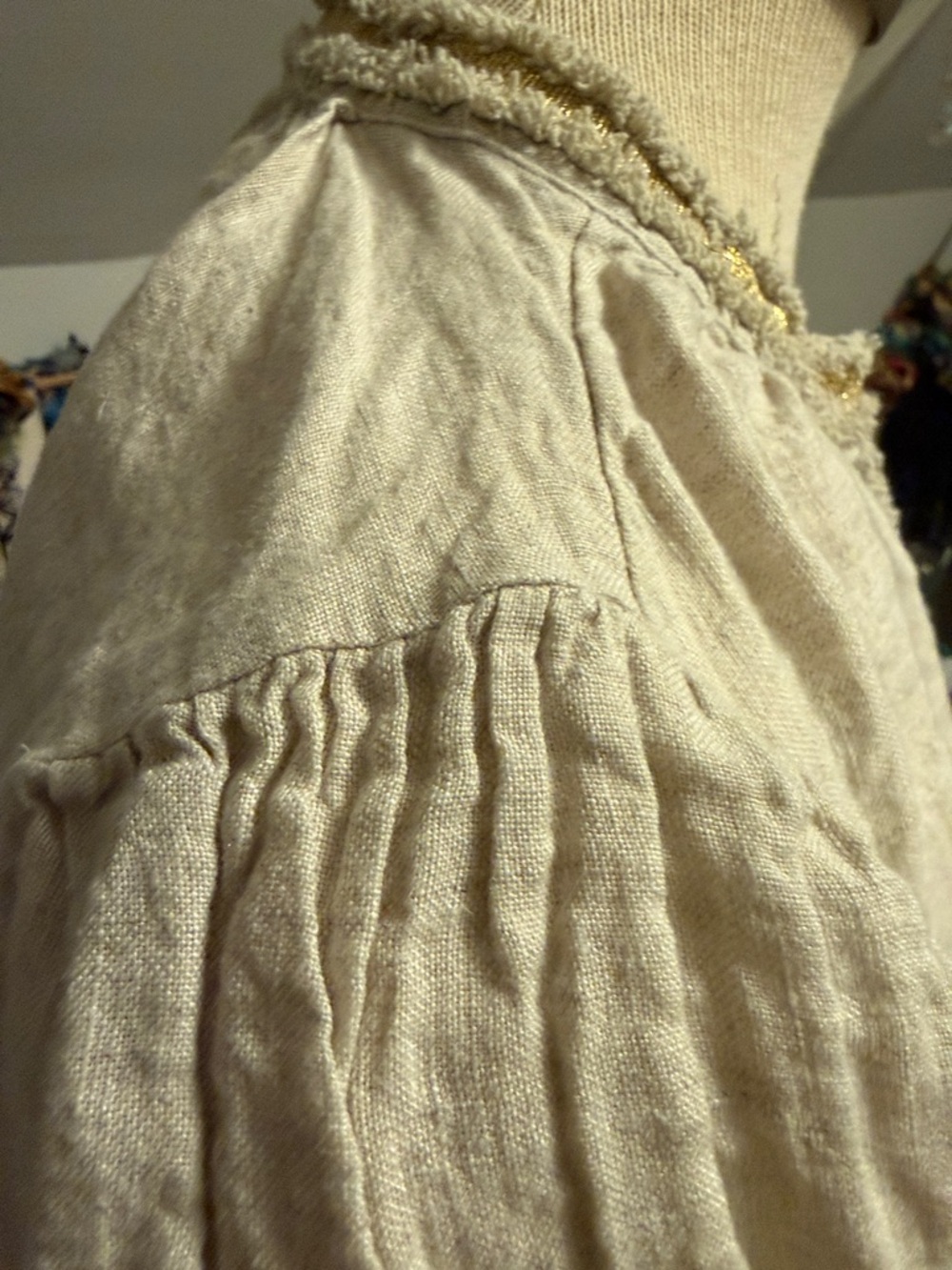 Chico’s Embroidered Boho Peasant Blouse in Natural Cream Linen - Picture 5 of 11
